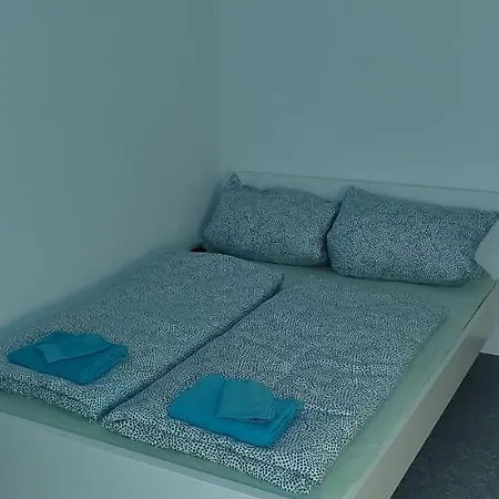 Basic-privatzimmer Im Herzen Von