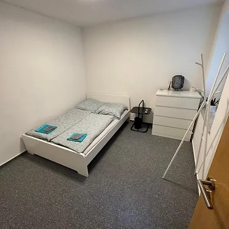 Basic-privatzimmer Im Herzen Von *